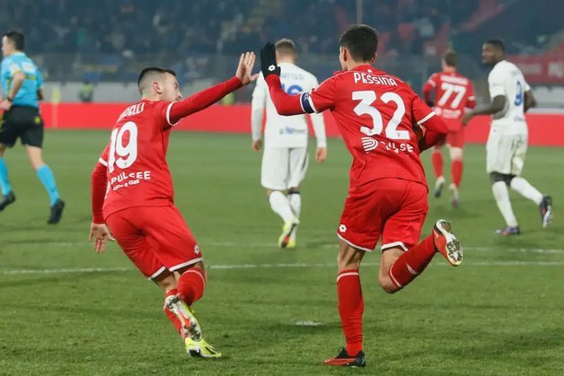 意甲-图拉姆破门被吹萨勒马克尔斯中框 米兰0-0尤文